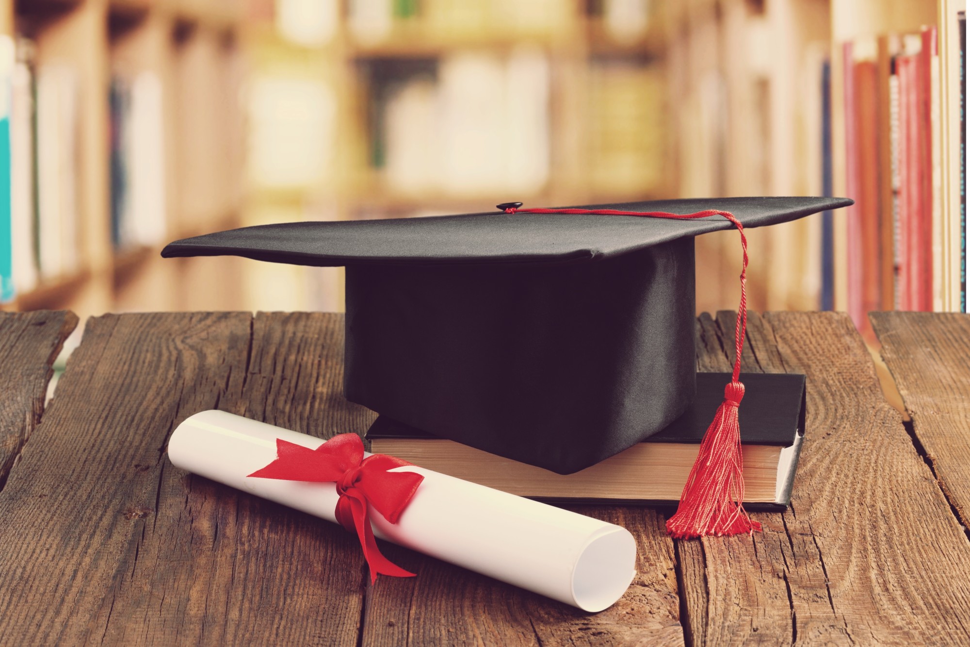 Diploma vs Degree: Know the Differences and Which One Matters
